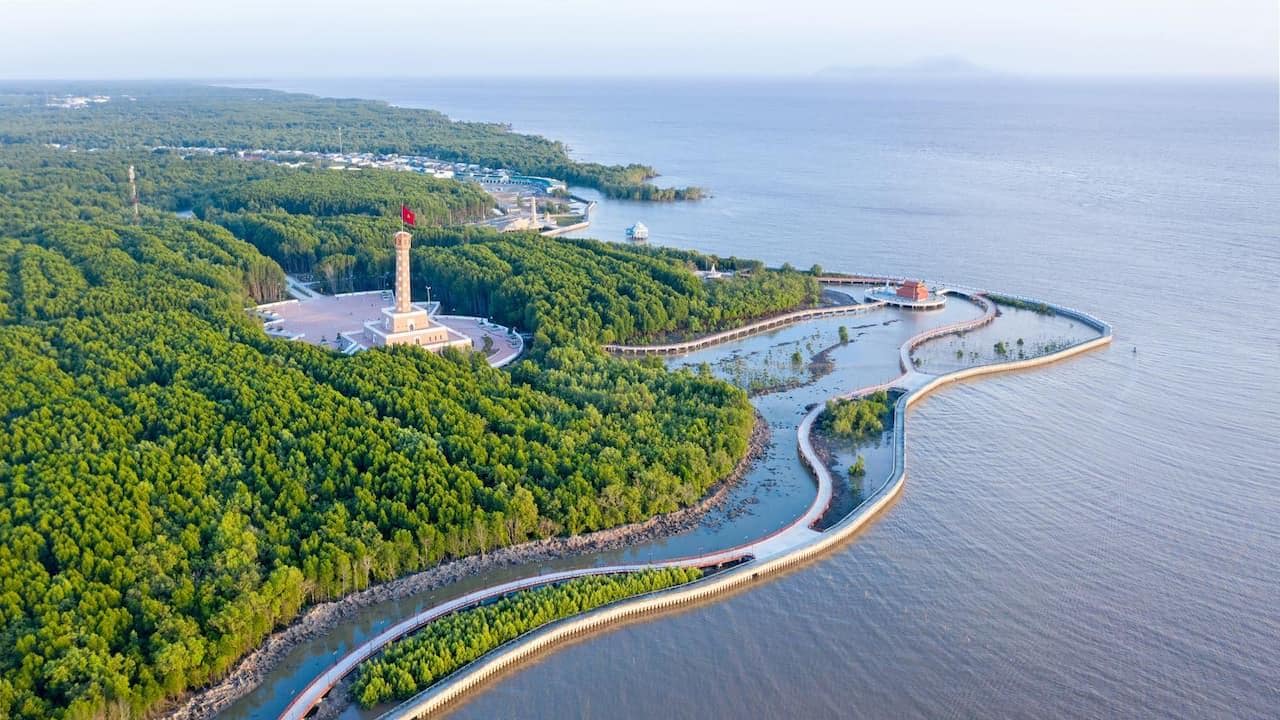 Ca Mau City marks the southern tip of Vietnam, where rivers, mangroves, and coastal life meet 